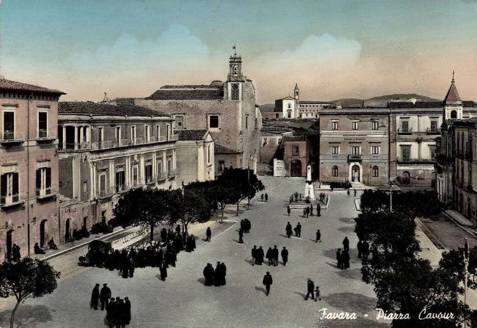 Piazza Cavour nella prima met� del XX sec.